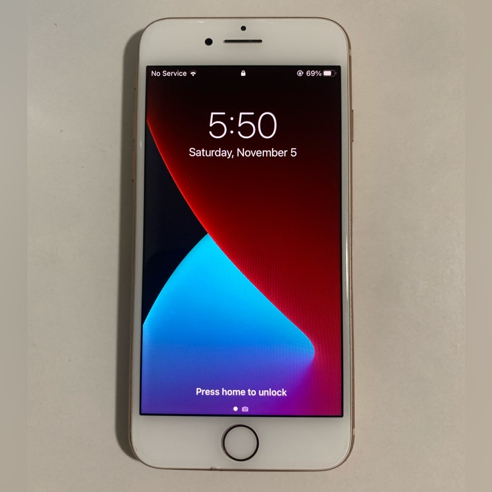 Apple iPhone 8, 64GB, Gold - Unlocked (Renewed)